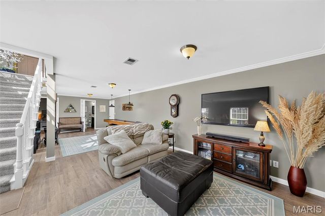 224 Bennington Drive, Troy, MO 63379