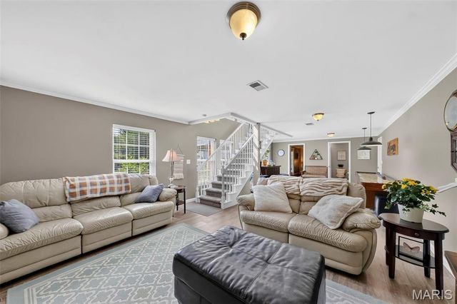 224 Bennington Drive, Troy, MO 63379