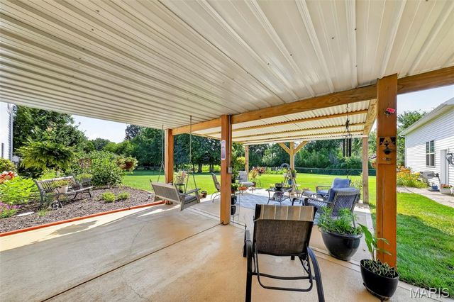 224 Bennington Drive, Troy, MO 63379