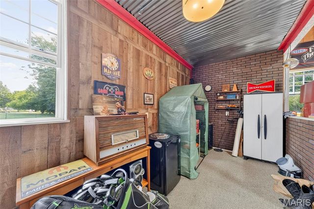 224 Bennington Drive, Troy, MO 63379