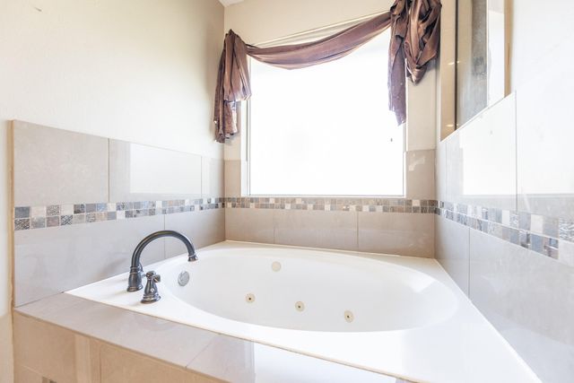 15422 Downford Drive, Tomball, TX 77377