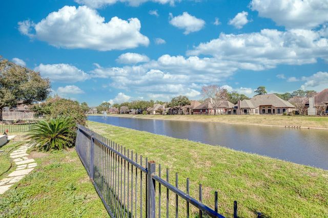 15422 Downford Drive, Tomball, TX 77377