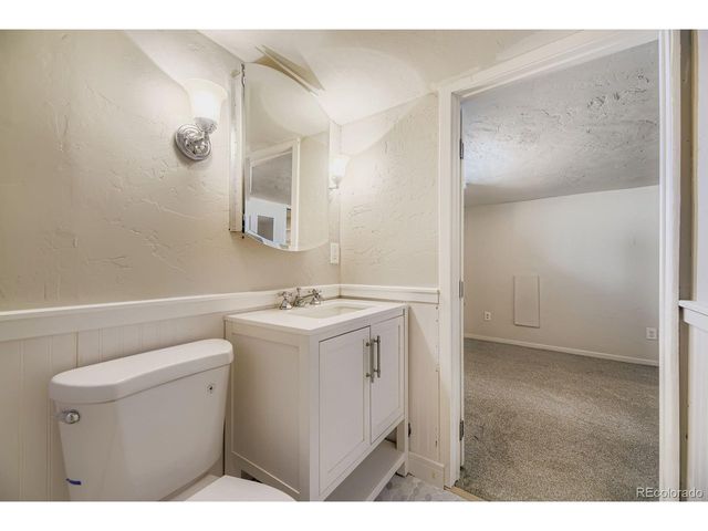 1355 S Pennsylvania St, Denver, CO 80210