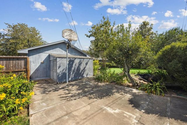 7302 Burning Tree Drive, Houston, TX 77036