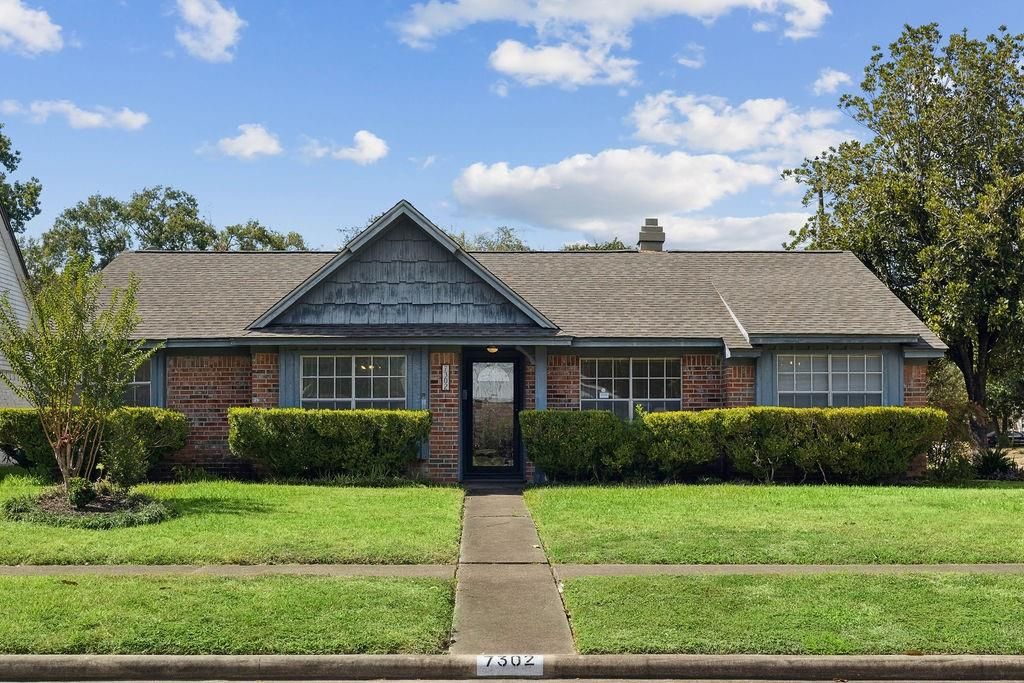 7302 Burning Tree Drive, Houston, TX 77036