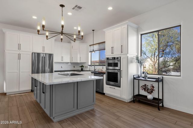 14604 E PEAK VIEW Road, Scottsdale, AZ 85262