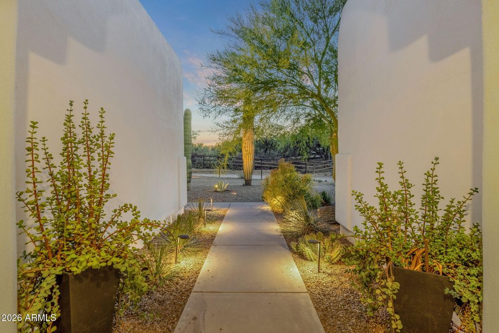 14604 E PEAK VIEW Road, Scottsdale, AZ 85262 — photo 4