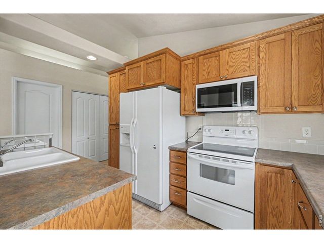 5775 29th St 611, Greeley, CO 80634