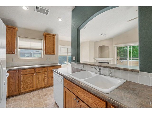 5775 29th St 611, Greeley, CO 80634