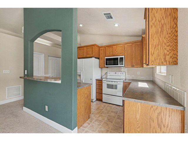 5775 29th St 611, Greeley, CO 80634