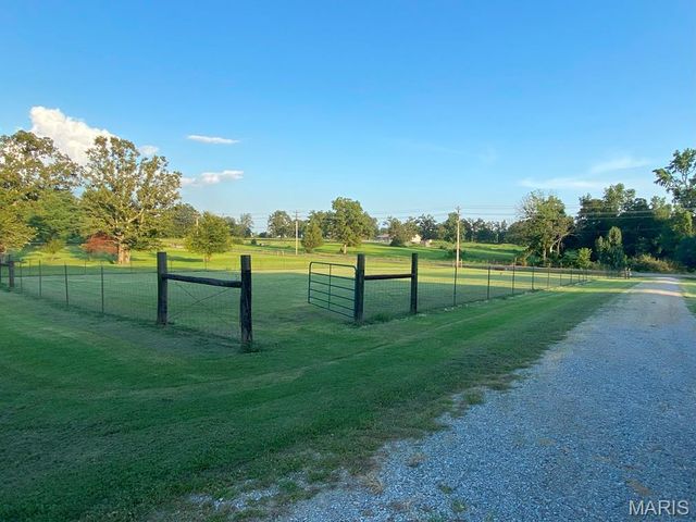5239 Highway M, Poplar Bluff, MO 63901