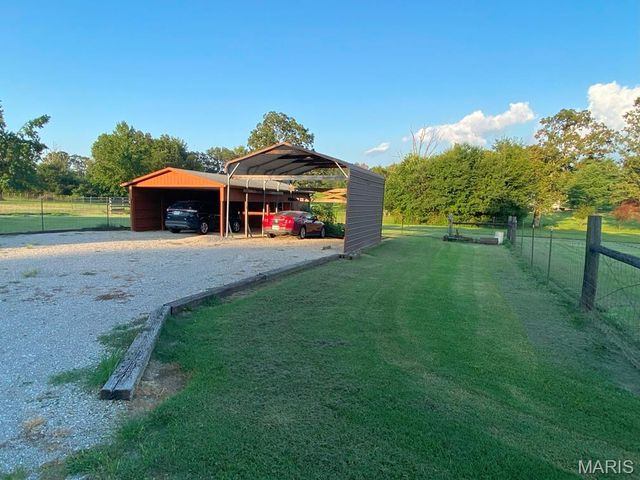 5239 Highway M, Poplar Bluff, MO 63901
