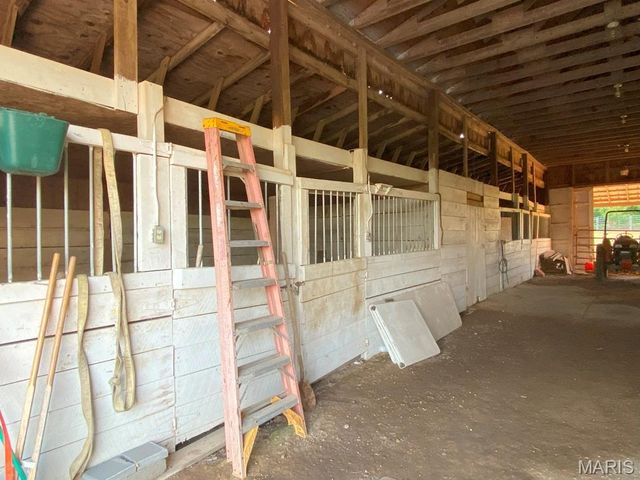 5239 Highway M, Poplar Bluff, MO 63901