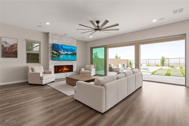 12619 Huckleberry Oak Avenue, Las Vegas, NV 89138