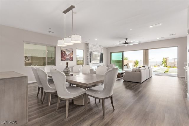 12619 Huckleberry Oak Avenue, Las Vegas, NV 89138