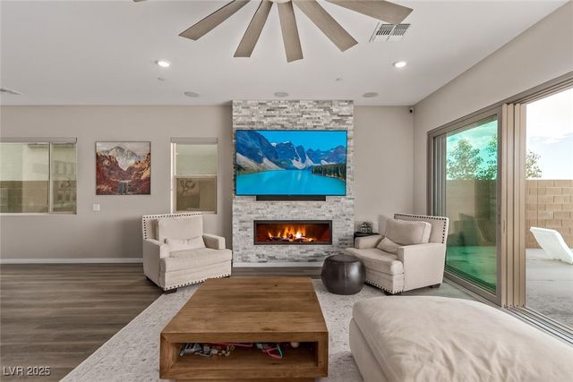 12619 Huckleberry Oak Avenue, Las Vegas, NV 89138