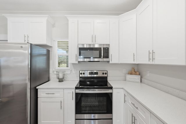 348 N Sand Palm Road, Freeport, FL 32439