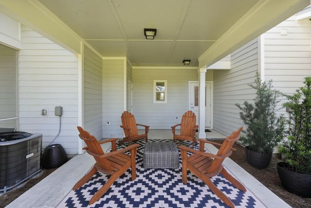 348 N Sand Palm Road, Freeport, FL 32439