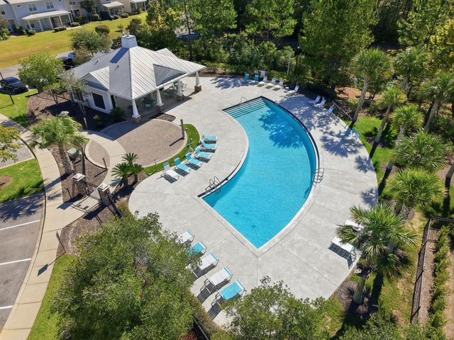 348 N Sand Palm Road, Freeport, FL 32439