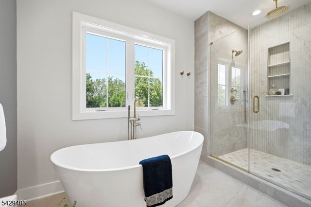 11 Rale Ter, Livingston Twp., NJ 07039