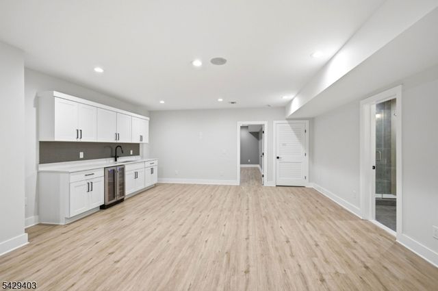 11 Rale Ter, Livingston Twp., NJ 07039