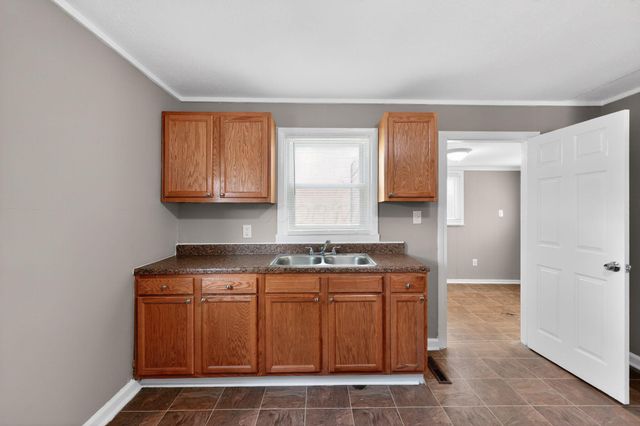 146 Wrexham Avenue, Columbus, OH 43223