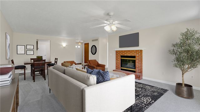 85 Kalyna Drive, Irondequoit, NY 14617