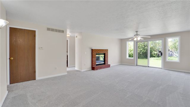 85 Kalyna Drive, Irondequoit, NY 14617