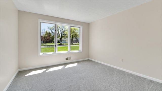 85 Kalyna Drive, Irondequoit, NY 14617