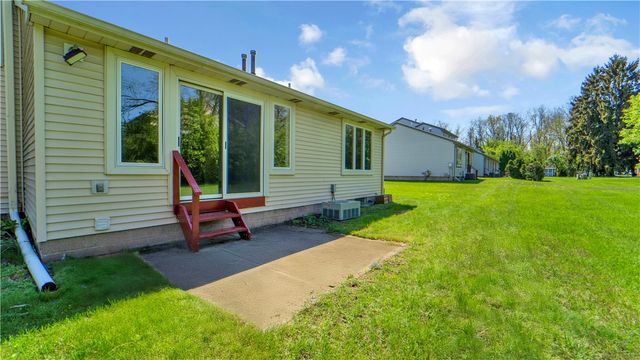 85 Kalyna Drive, Irondequoit, NY 14617