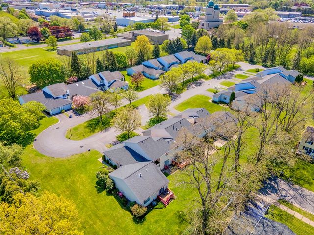 85 Kalyna Drive, Irondequoit, NY 14617