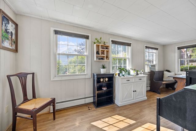 10 Cleveland Ave, Wareham, MA 02532