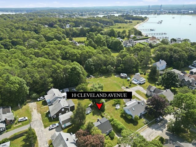 10 Cleveland Ave, Wareham, MA 02532
