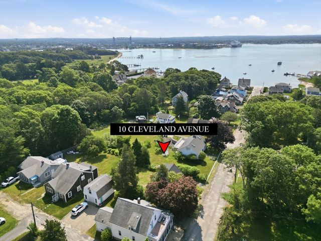 10 Cleveland Ave, Wareham, MA 02532
