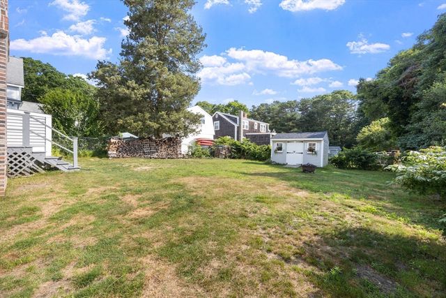 10 Cleveland Ave, Wareham, MA 02532