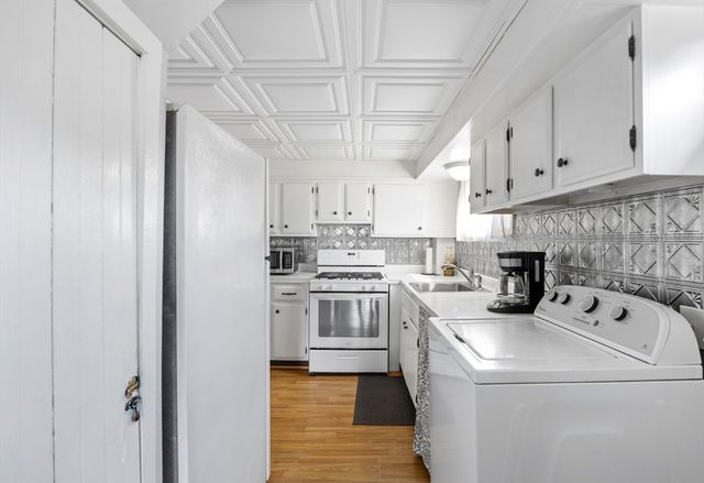 10 Cleveland Ave, Wareham, MA 02532