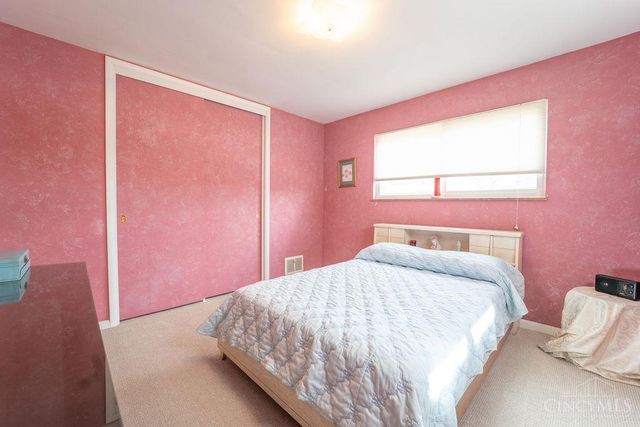 3323 Bellehaven Court, Green Twp, OH 45248