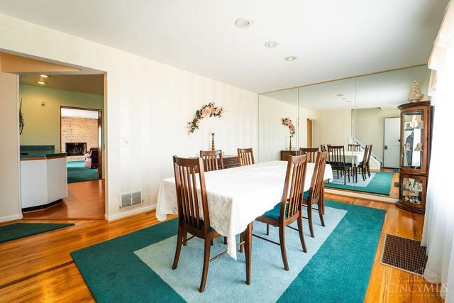 3323 Bellehaven Court, Green Twp, OH 45248