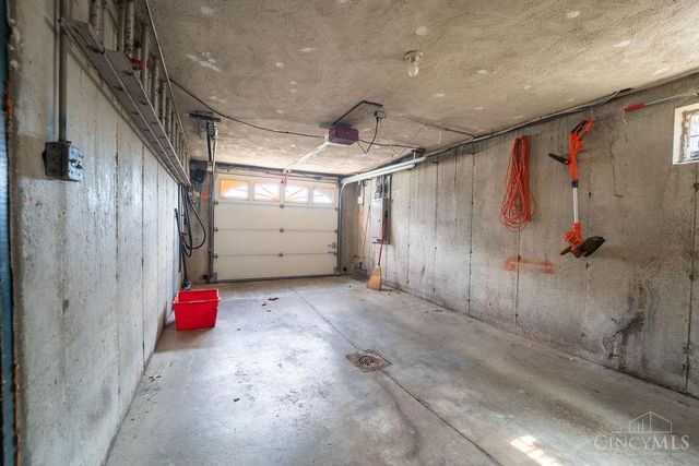 3323 Bellehaven Court, Green Twp, OH 45248