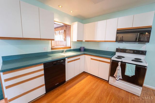 3323 Bellehaven Court, Green Twp, OH 45248