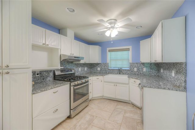 641 Red Clover, Livingston, TX 77351