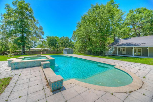 641 Red Clover, Livingston, TX 77351