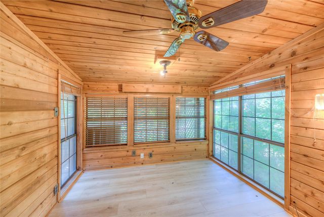 641 Red Clover, Livingston, TX 77351