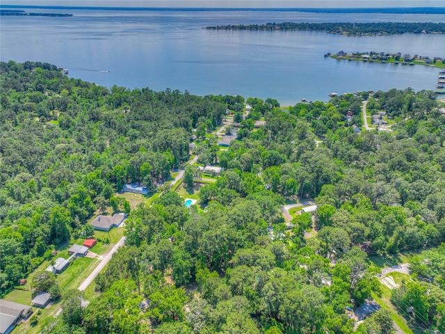 641 Red Clover, Livingston, TX 77351