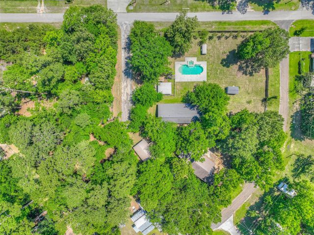 641 Red Clover, Livingston, TX 77351