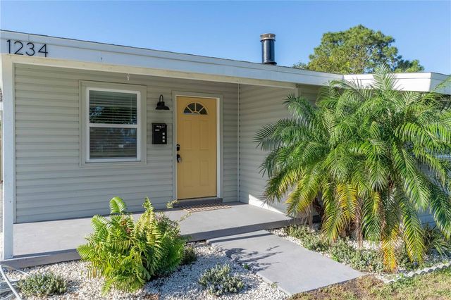 1234 29TH STREET N, St Petersburg, FL 33713