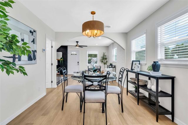 1234 29TH STREET N, St Petersburg, FL 33713