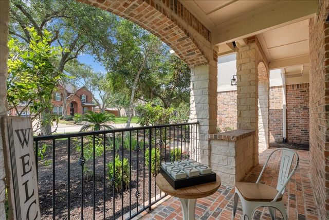5214 Blue Cypress Lane, League City, TX 77573