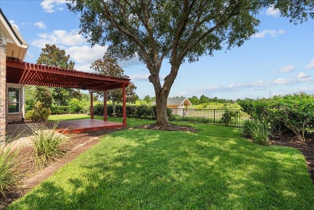 5214 Blue Cypress Lane, League City, TX 77573