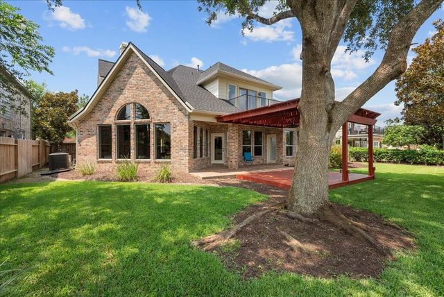 5214 Blue Cypress Lane, League City, TX 77573
